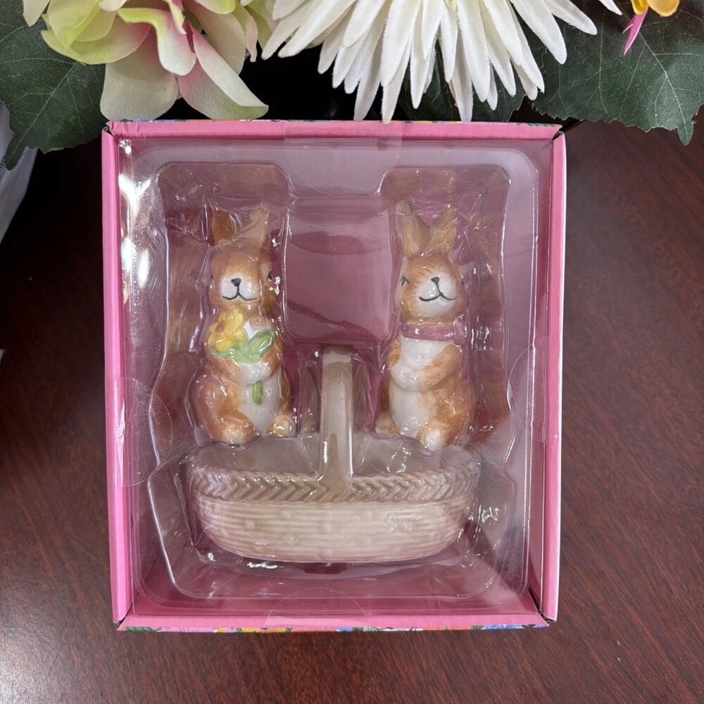 Wild Blossom Bunnies in Basket Salt and Pepper Shaker Set - NIB
